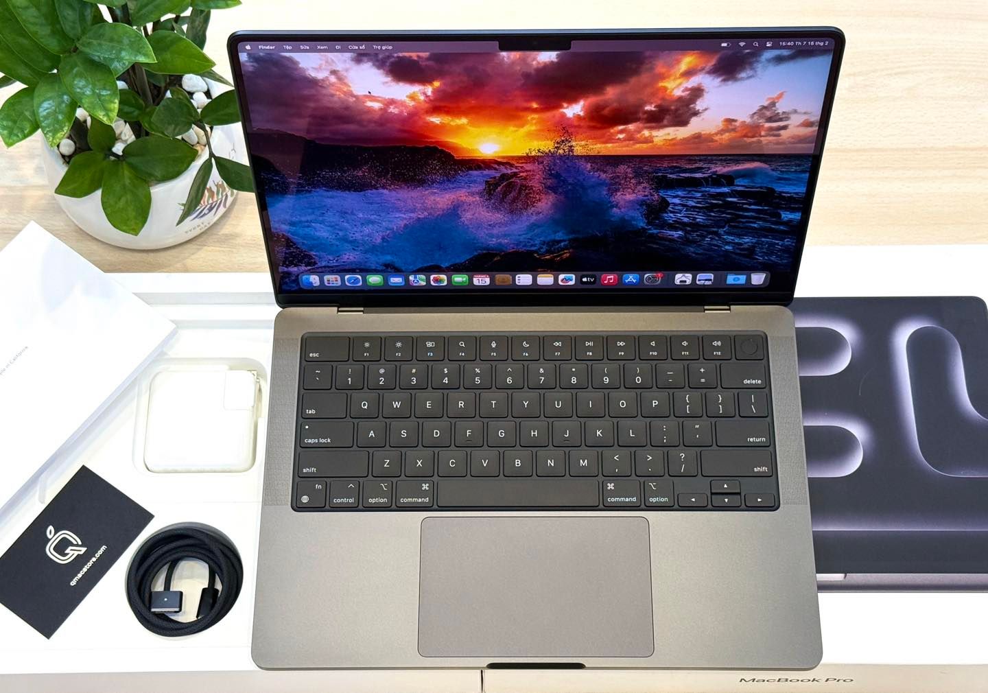article-mbp142024m4-9.jpg