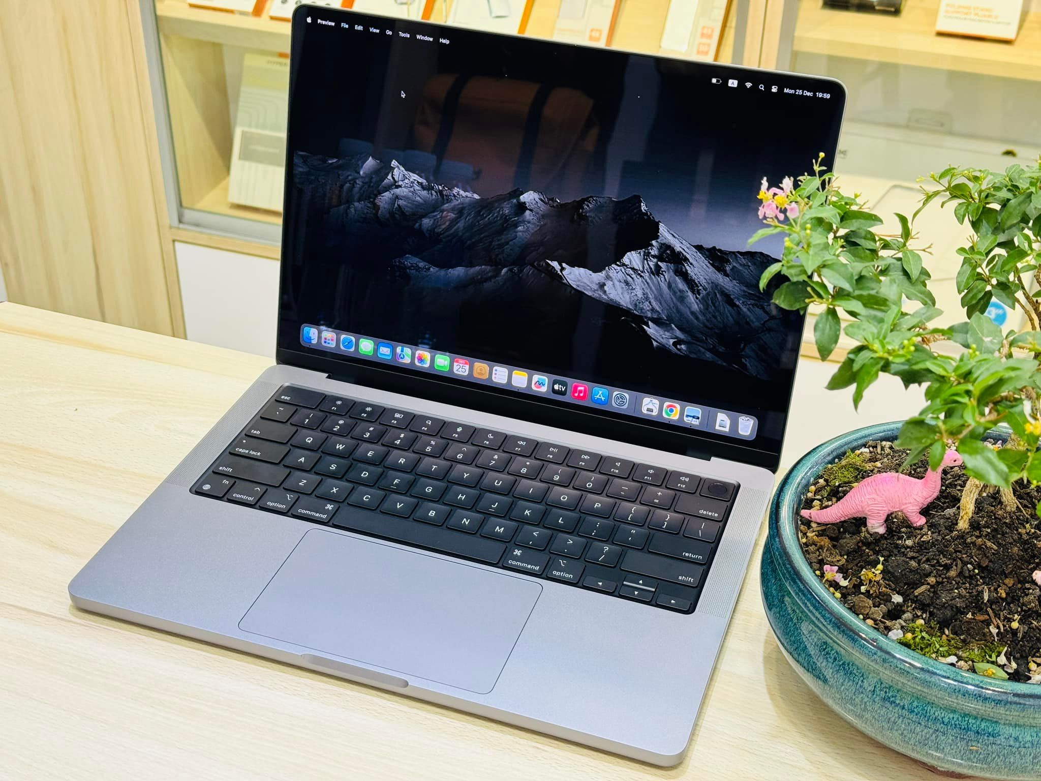 seoarticle-mbp142021-gray-2.jpg