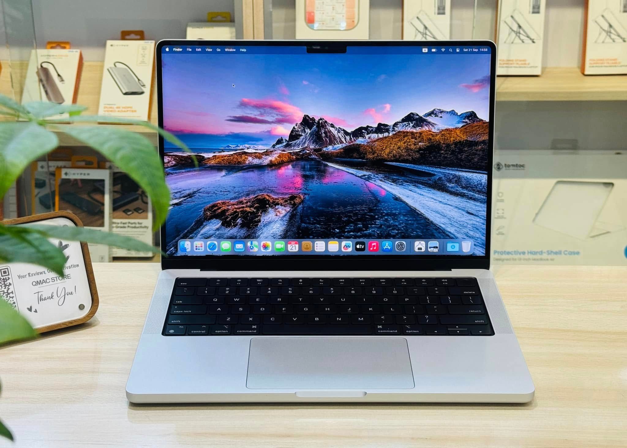 seoarticle-mbp142023m2-silver-3.jpg