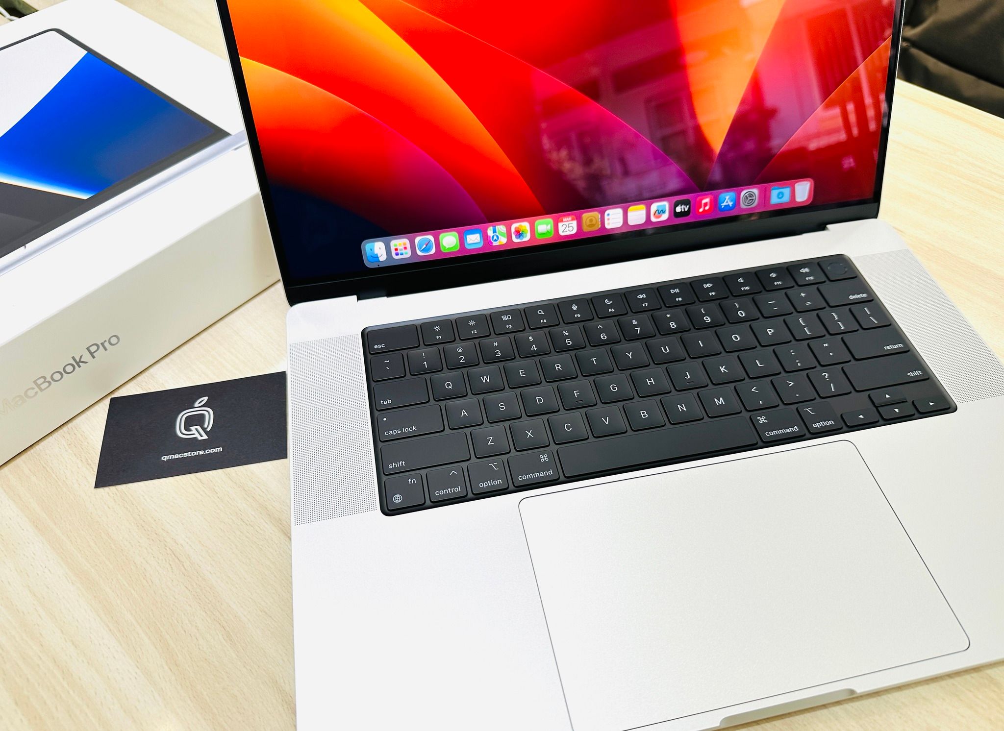 seoarticle-mbp162021-silver-1.jpg